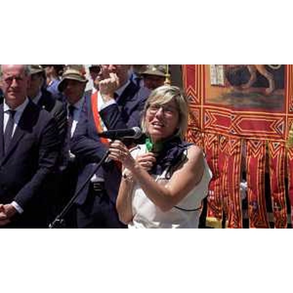 Momenti del Raduno Triveneto degli Alpini a Conegliano con l'assessore alle Finanze del Friuli Venezia Giulia Barbara Zilli - Momenti del Raduno Triveneto degli Alpini a Conegliano con l'assessore alle Finanze del Friuli Venezia Giulia Barbara Zilli