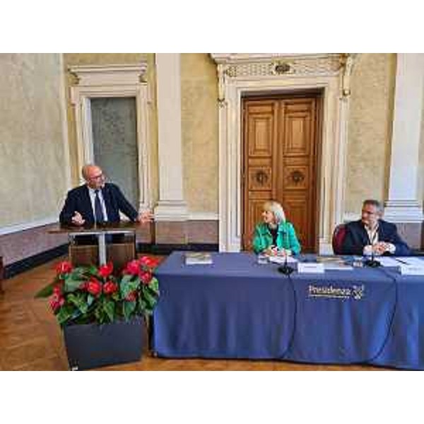 L'assessore Callari interviene al convegno "Miramare, natura che ispira cultura" - L'assessore Callari interviene al convegno "Miramare, natura che ispira cultura"