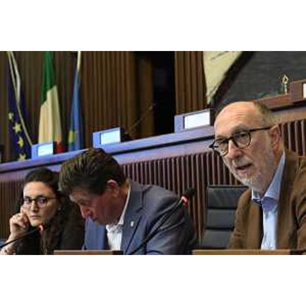 L'assessore regionale con delega alla Protezione civile Riccardo Riccardi in commissione consiliare - L'assessore regionale con delega alla Protezione civile Riccardo Riccardi in commissione consiliare