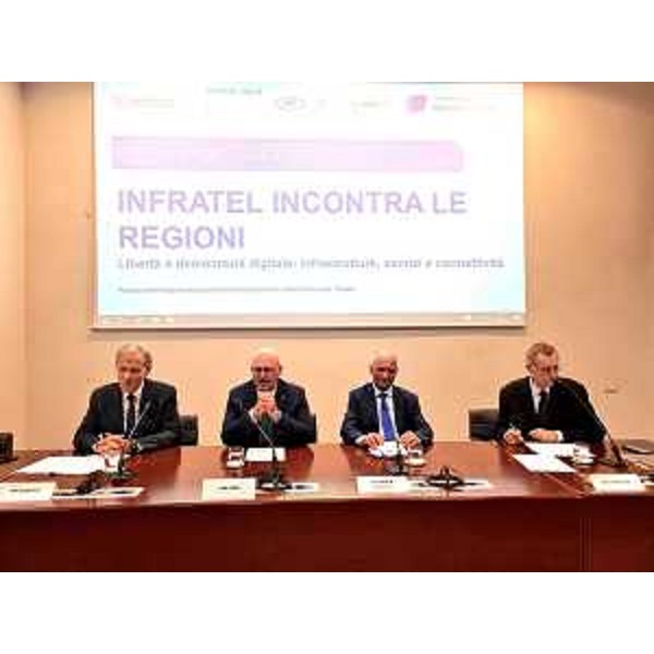 L'intervento dell'assessore Sebastiano Callari durante il convegno svoltosi oggi a Trieste - L'intervento dell'assessore Sebastiano Callari durante il convegno svoltosi oggi a Trieste