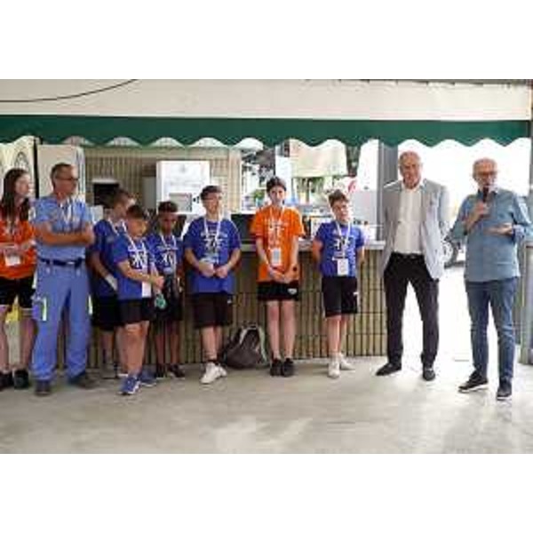 L'intervento dell'assesore regionale Riccardo Riccardi durante la fase conclusiva del campo scuola svoltosi a Mortegliano - L'intervento dell'assesore regionale Riccardo Riccardi durante la fase conclusiva del campo scuola svoltosi a Mortegliano 