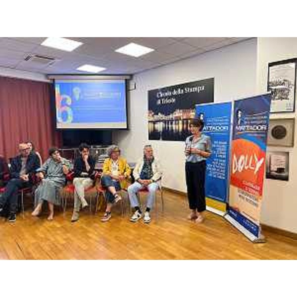 L'assessore regionale al Lavoro, formazione, istruzione, ricerca, università e famiglia Alessia Rosolen al Circolo della stampa di Trieste, nel corso della presentazione della giuria del sedicesimo Premio Internazionale per la Sceneggiatura Mattador - L'assessore regionale al Lavoro, formazione, istruzione, ricerca, università e famiglia Alessia Rosolen al Circolo della stampa di Trieste, nel corso della presentazione della giuria del sedicesimo Premio Internazionale per la Sceneggiatura Mattador
