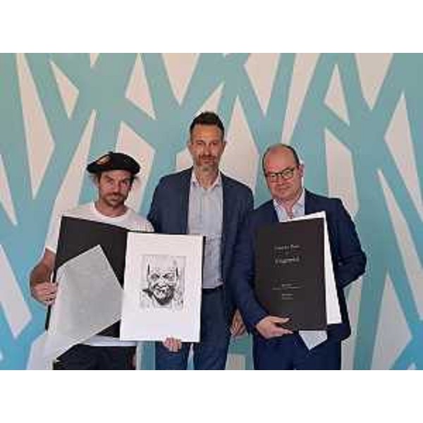 Il vice presidente con delega a Cultura e sport Mario Anzil (a dx) con il sindaco di Santa Maria la Longa, Fabio Pettenà, e il rappresentante della delegazione occitana. - Il vice presidente con delega a Cultura e sport Mario Anzil (a dx) con il sindaco di Santa Maria la Longa, Fabio Pettenà, e il rappresentante della delegazione occitana.