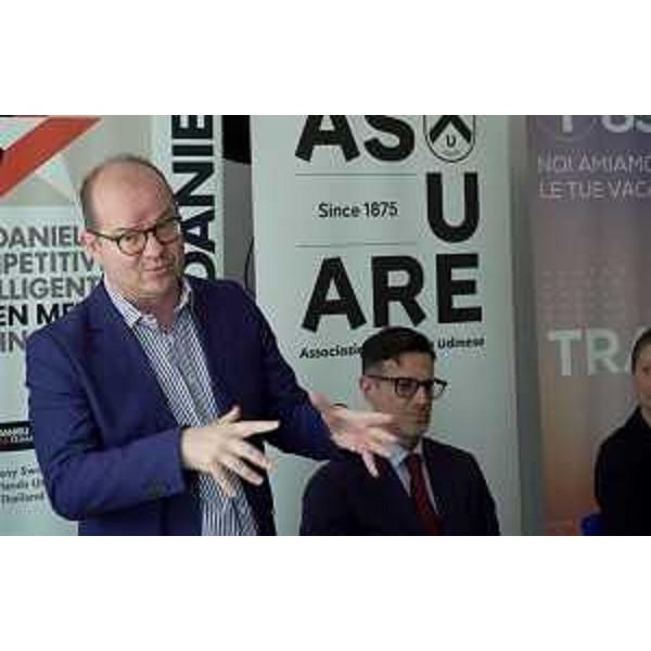 Il saluto del vicegovernatore con delega allo Sport del Friuli Venezia Giulia Mario Anzil. - Il saluto del vicegovernatore con delega allo Sport del Friuli Venezia Giulia Mario Anzil.