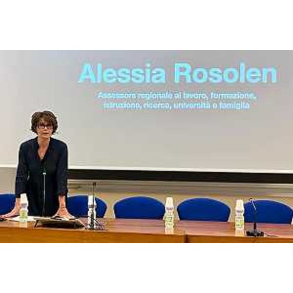 L'assessore regionale al Lavoro, formazione, istruzione, ricerca, università e famiglia Alessia Rosolen all'apertura del convegno Ital-IA 2025 - L'assessore regionale al Lavoro, formazione, istruzione, ricerca, università e famiglia Alessia Rosolen all'apertura del convegno Ital-IA 2025