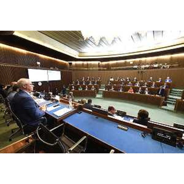 I lavori dell'Aula durante la discussione sulla mozione di governo - I lavori dell'Aula durante la discussione sulla mozione di governo