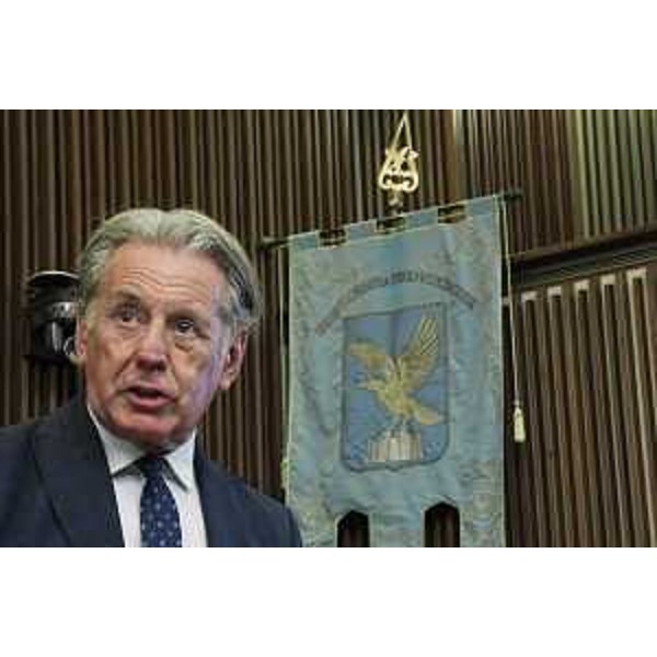 L'assessore Fabio Scoccimarro in Consiglio regionale - L'assessore Fabio Scoccimarro in Consiglio regionale