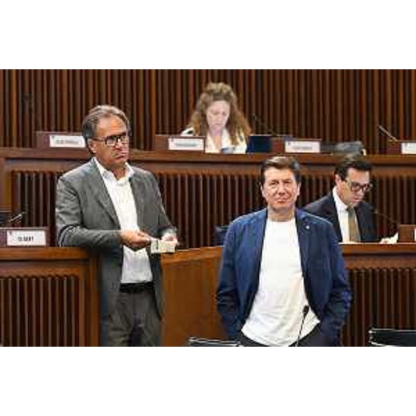 Da sinistra Mauro Di Bert, capogruppo di Fedriga presidente, e Alberto Budai (Lega) - Da sinistra Mauro Di Bert, capogruppo di Fedriga presidente, e Alberto Budai (Lega)