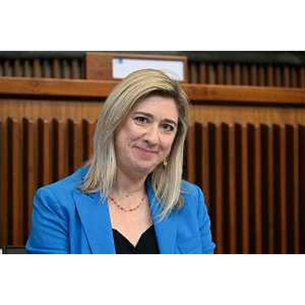 Lassessore regionale alle Infrastrutture e territorio Cristina Amirante - Lassessore regionale alle Infrastrutture e territorio Cristina Amirante