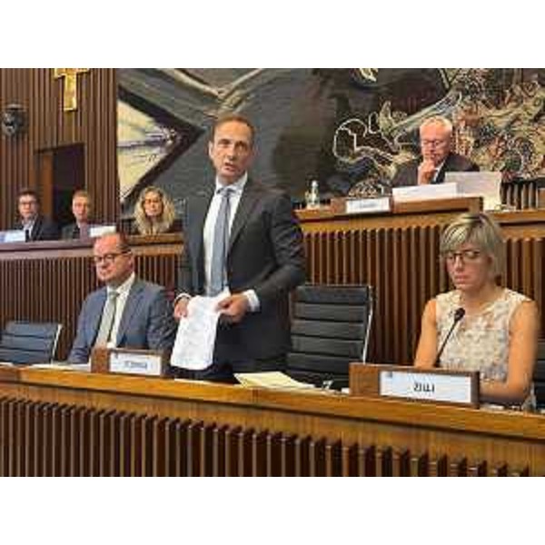 Il governatore Fedriga nel corso del suo intervento - Il governatore Fedriga nel corso del suo intervento