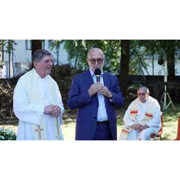 L'assessore Riccardi nel corso del suo intervento - L'assessore Riccardi nel corso del suo intervento