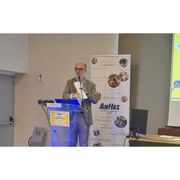 L'assessore Riccardi durante il suo intervento - L'assessore Riccardi durante il suo intervento