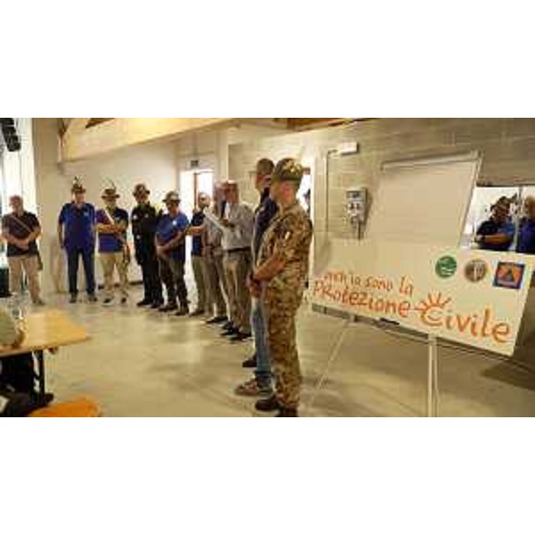 L'intervento dell'assessore regionale Riccardo Riccardi durante òl'incontro svoltosi a Forgaria - L'intervento dell'assessore regionale Riccardo Riccardi durante òl'incontro svoltosi a Forgaria