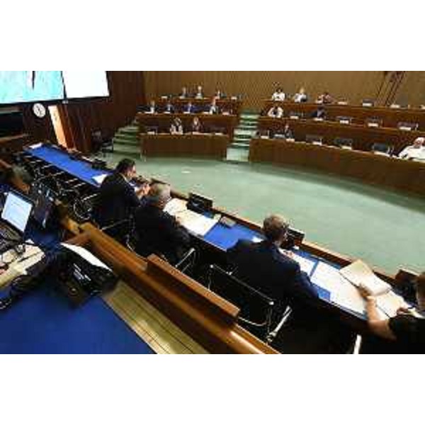 I lavori della II Commissione con l'assessore Fvg alle Attività produttive, Sergio Emidio Bini - I lavori della II Commissione con l'assessore Fvg alle Attività produttive, Sergio Emidio Bini