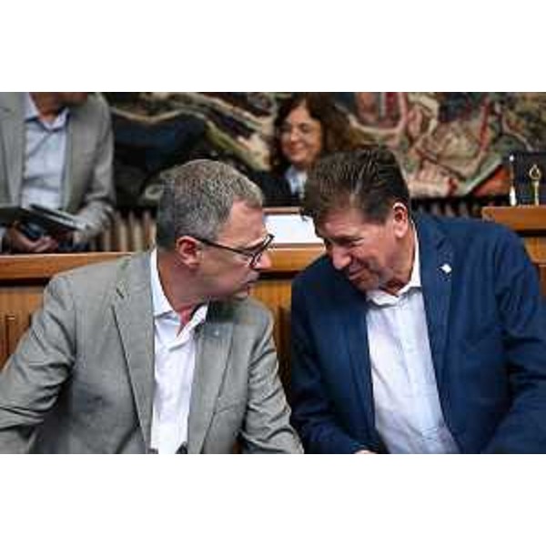 L'assessore Fvg alle Risorse forestali e ittiche, Stefano Zannier, con il presidente della IV Commissione, Alberto Budai - L'assessore Fvg alle Risorse forestali e ittiche, Stefano Zannier, con il presidente della IV Commissione, Alberto Budai