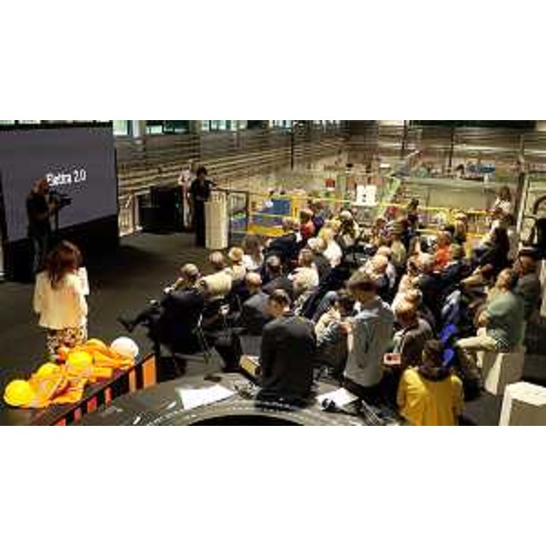 L'assessore Rosolen nel corso del suo intervento - L'assessore Rosolen nel corso del suo intervento