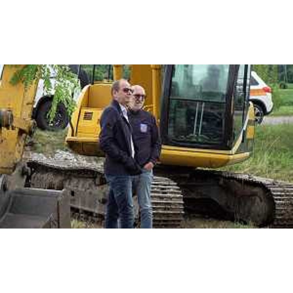 Il sopralluogo con il sindaco di Artegna lungo il corso d'acqua che ha rotto l'argine - Il sopralluogo con il sindaco di Artegna lungo il corso d'acqua che ha rotto l'argine 