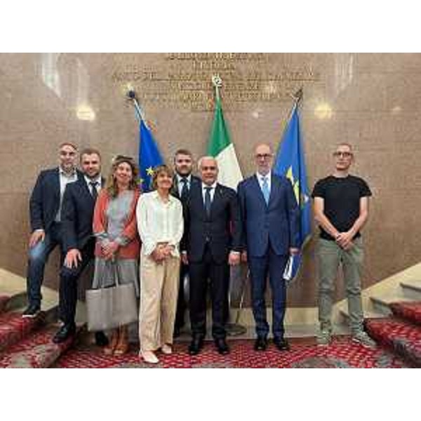 L'assessore Riccardi con la delegazione della regione di Odessa e la rappresentanza del Burlo Garofolo - L'assessore Riccardi con la delegazione della regione di Odessa e la rappresentanza del Burlo Garofolo