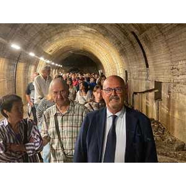 Un momento dell'inaugurazione della Galleria Rifugio alla quale ha partecipato l'assessore Sebastiano Callari - Un momento dell'inaugurazione della Galleria Rifugio alla quale ha partecipato l'assessore Sebastiano Callari