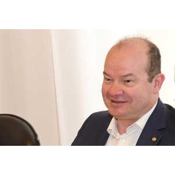 Il vicegovernatore Anzil nel corso della riunione di Giunta - Il vicegovernatore Anzil nel corso della riunione di Giunta