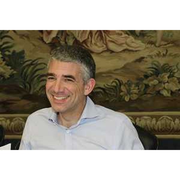 L'assessore Roberti nel corso della riunione di Giunta - L'assessore Roberti nel corso della riunione di Giunta