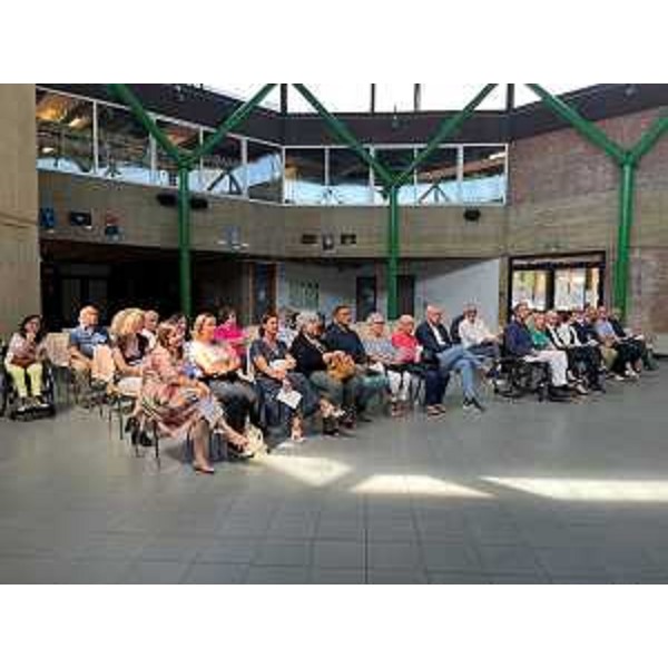 Il pubblico presente all'inaugurazione del Centro nella sala polifunzionale di Latisana - Il pubblico presente all'inaugurazione del Centro nella sala polifunzionale di Latisana