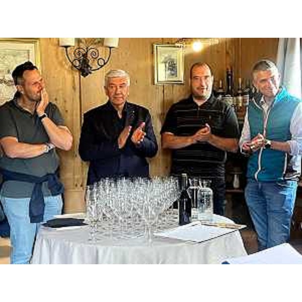 Il primo a destra è l'assessore Roberti - Il primo a destra è l'assessore Roberti