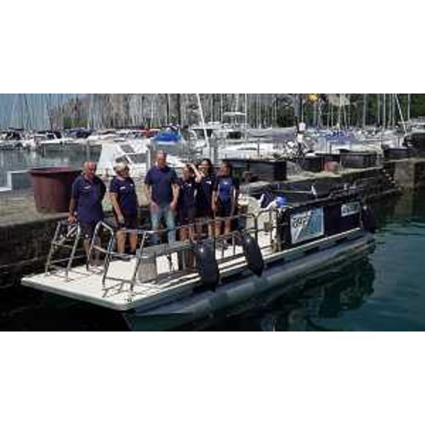 Un momento della presentazione della campagna di campionamenti in mare eseguita dallAgenzia regionale per la protezione dell'ambiente del Friuli Venezia Giulia. - Un momento della presentazione della campagna di campionamenti in mare eseguita dallAgenzia regionale per la protezione dell'ambiente del Friuli Venezia Giulia. 