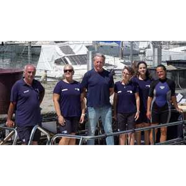 Lassessore alla Difesa dellambiente Fabio Scoccimarro con i tecnici di Arpa Fvg. - Lassessore alla Difesa dellambiente Fabio Scoccimarro con i tecnici di Arpa Fvg.