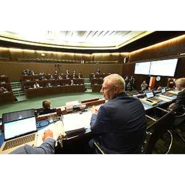 I lavori durante la seduta del Consiglio regionale - I lavori durante la seduta del Consiglio regionale