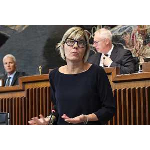 L'intervento in Aula dell'assessore alle Finanze Barbara Zilli - L'intervento in Aula dell'assessore alle Finanze Barbara Zilli