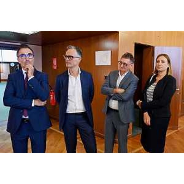 I consiglieri regionali presenti all'inaugurazione della mostra fotografica di Diego Cinello - I consiglieri regionali presenti all'inaugurazione della mostra fotografica di Diego Cinello 