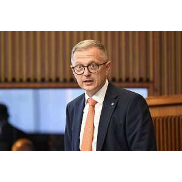 L'assessore alle Risorse agroalimentari, forestali, ittiche Stefano Zannier. - L'assessore alle Risorse agroalimentari, forestali, ittiche Stefano Zannier.