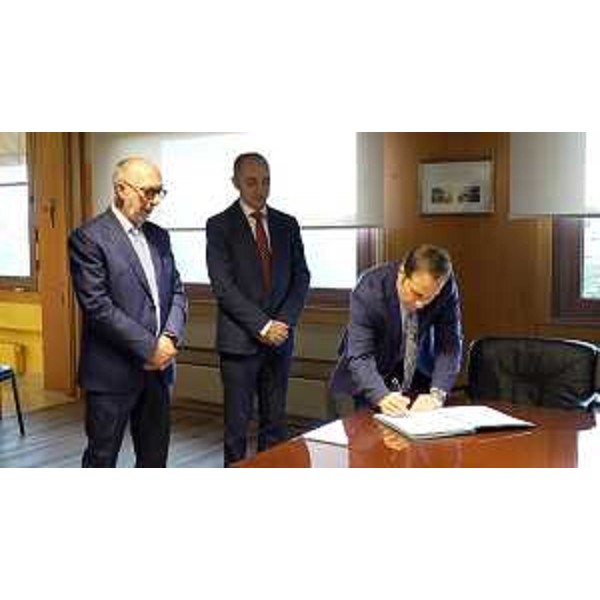 L'assessore Riccardi con il questore di Udine Domenico Farinacci e il direttore generale di Asufc Denis Caporale - L'assessore Riccardi con il questore di Udine Domenico Farinacci e il direttore generale di Asufc Denis Caporale