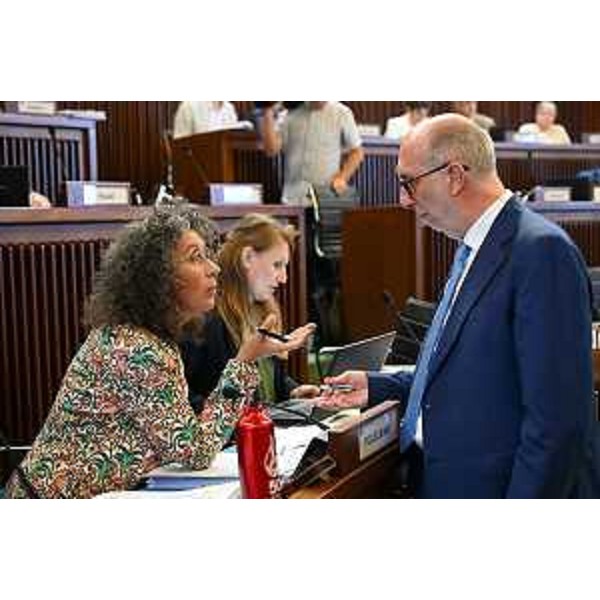 Serena Pellegrino (Avs) e l'assessore Fvg alla Salute, Riccardo Riccardi - Serena Pellegrino (Avs) e l'assessore Fvg alla Salute, Riccardo Riccardi