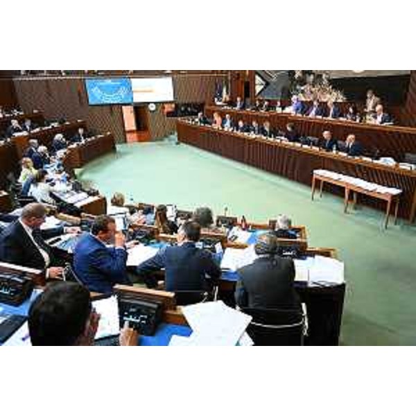 I lavori durante la seduta del Consiglio regionale - I lavori durante la seduta del Consiglio regionale