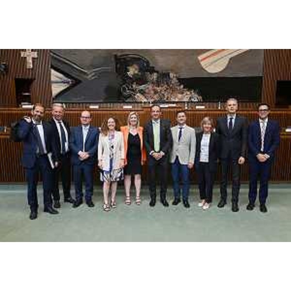 Il gruppo Fratelli d'Italia con il governatore Massimiliano Fedriga e l'assessore Barbara Zilli - Il gruppo Fratelli d'Italia con il governatore Massimiliano Fedriga e l'assessore Barbara Zilli