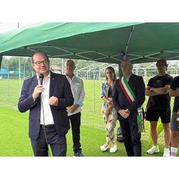 Il vice governatore con delega a Cultura e sport Mario Anzil allinaugurazione del campo sportivo a Carpacco di Dignano - Il vice governatore con delega a Cultura e sport Mario Anzil allinaugurazione del campo sportivo a Carpacco di Dignano