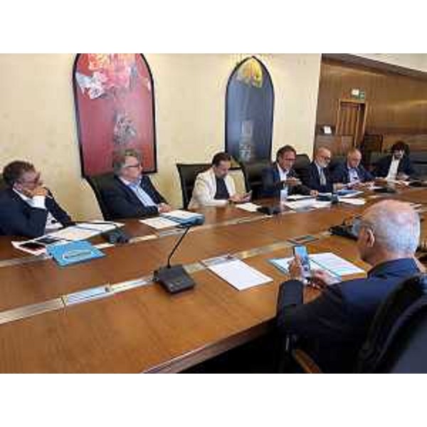 Un altro momento dell'incontro: a destra si riconoscono i consiglieri di Fp Simone Polesello e Moreno Lirutti - Un altro momento dell'incontro: a destra si riconoscono i consiglieri di Fp Simone Polesello e Moreno Lirutti