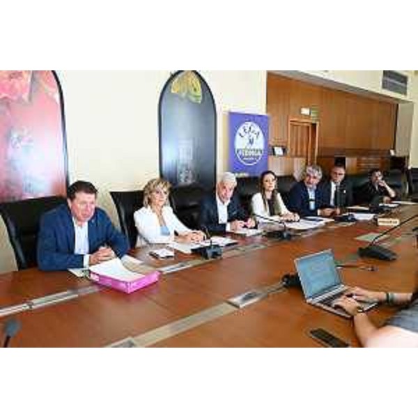 Il Gruppo Lega duranta la conferenza stampa - Il Gruppo Lega duranta la conferenza stampa 