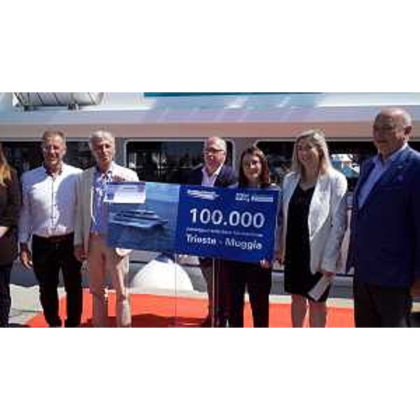 Un momento della cerimonia tenutasi oggi a Trieste - Un momento della cerimonia tenutasi oggi a Trieste