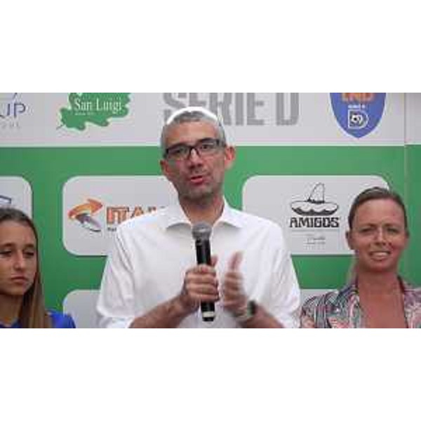 L'assessore regionale alle Autonomie locali Pierpaolo Roberti alla presentazione ufficiale della prima squadra dell'Asd San Luigi Calcio. - L'assessore regionale alle Autonomie locali Pierpaolo Roberti alla presentazione ufficiale della prima squadra dell'Asd San Luigi Calcio.