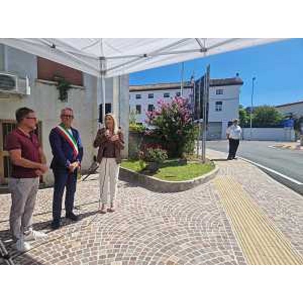 L'intervento dell'assessore Amirante a Ragogna assieme al sindaco Claudio Maestra e al presidente della Comunità Collinare Luigino Bottoni - L'intervento dell'assessore Amirante a Ragogna assieme al sindaco Claudio Maestra e al presidente della Comunità Collinare Luigino Bottoni