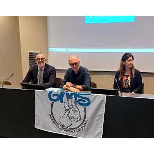 Carlo Grilli (Fedriga presidente), l'assessore regionale Riccardo Riccardi e la presidente dell'Ente nazionale sordi del Fvg, Francesca Lisjak - Carlo Grilli (Fedriga presidente), l'assessore regionale Riccardo Riccardi e la presidente dell'Ente nazionale sordi del Fvg, Francesca Lisjak