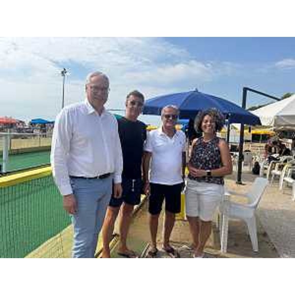 Il presidente Bordin, primo da sinistra, accanto a Leonardo Piccolo, Maurizio Fedele e Cleidi De Souza - Il presidente Bordin, primo da sinistra, accanto a Leonardo Piccolo, Maurizio Fedele e Cleidi De Souza