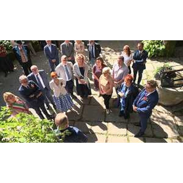 Lassessore regionale alle Autonomie locali a Monrupino-Repentabor alla visita alla Casa Carsica assieme alla Presidente della Repubblica di Slovenia, Natasa Pirc Musar. - Lassessore regionale alle Autonomie locali a Monrupino-Repentabor alla visita alla Casa Carsica assieme alla Presidente della Repubblica di Slovenia, Natasa Pirc Musar.