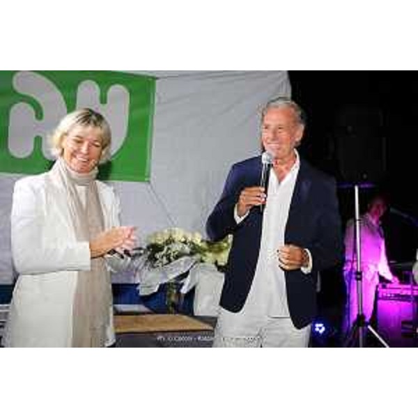 L'assessore regionale alla Difesa dell'ambiente, energia e sviluppo sostenibile Fabio Scoccimarro all'evento organizzato nella baia di Sistiana per celebrare i dieci anni di vita dello Yacht Club Portopiccolo. - L'assessore regionale alla Difesa dell'ambiente, energia e sviluppo sostenibile Fabio Scoccimarro all'evento organizzato nella baia di Sistiana per celebrare i dieci anni di vita dello Yacht Club Portopiccolo.