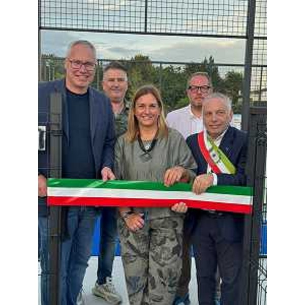 Il taglio del nastro con il presidente Bordin, primo da sinistra, accanto a Fabbro e a D'Altilia - Il taglio del nastro con il presidente Bordin, primo da sinistra, accanto a Fabbro e a D'Altilia