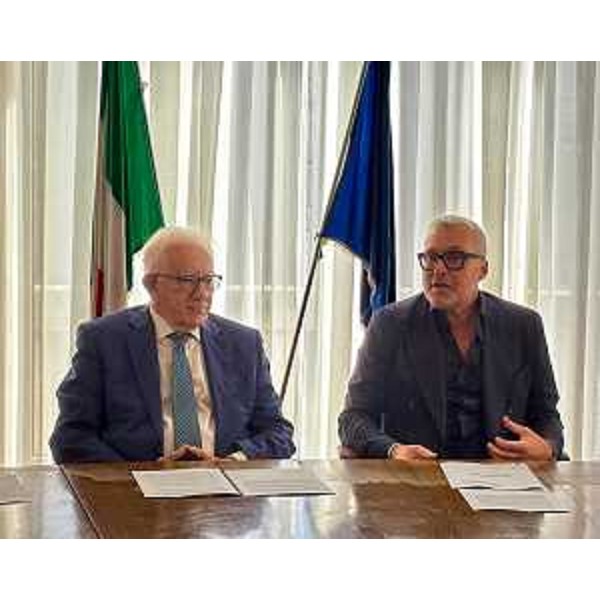 L'assessore regionale alle Attività produttive e al Turismo Sergio Emidio Bini alla presentazione della seconda edizione del Fvg Young Festival - L'assessore regionale alle Attività produttive e al Turismo Sergio Emidio Bini alla presentazione della seconda edizione del Fvg Young Festival