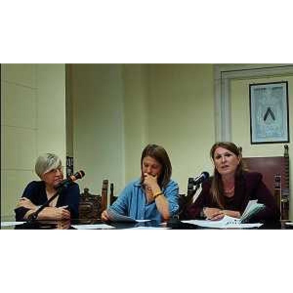 Da sinistra Simona Liguori (Patto per l'Autonomia-Civica Fvg), Chiara Dazzan assessore allo Sport di Udine e Rosaria Capozzi (M5s) - Da sinistra Simona Liguori (Patto per l'Autonomia-Civica Fvg), Chiara Dazzan assessore allo Sport di Udine e Rosaria Capozzi (M5s)